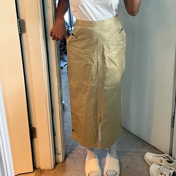 (2 for $25) Cream cargo skirt - Picture 12 of 14